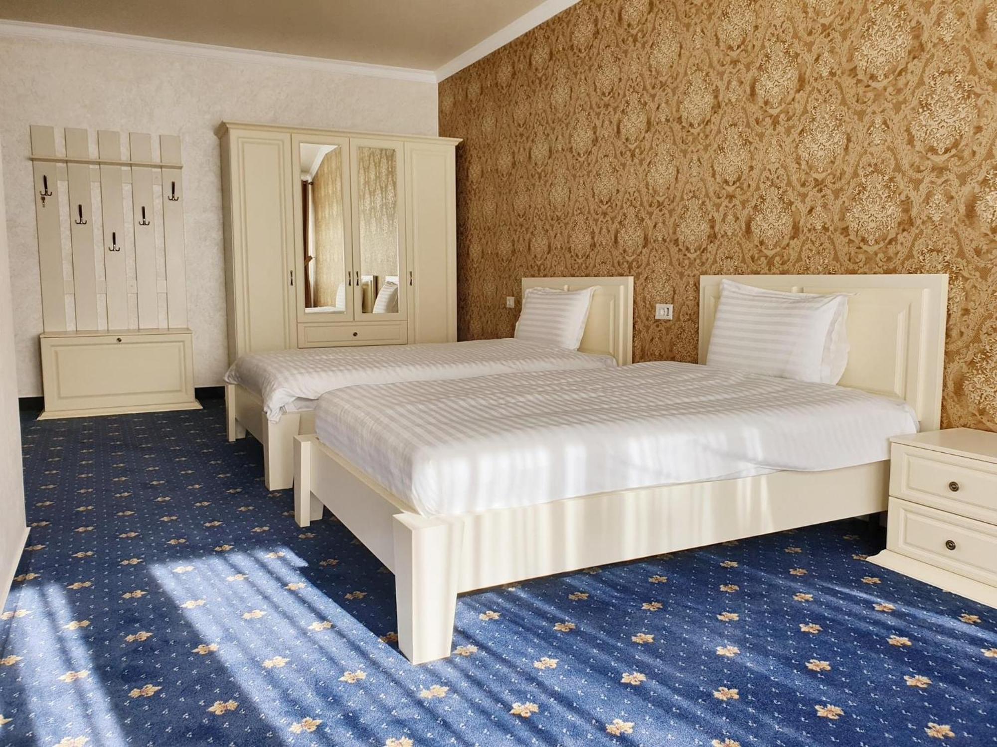 Hotel Bacsoridana Tecuci Εξωτερικό φωτογραφία